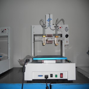 雙頭自動(dòng)點(diǎn)膠機(jī)