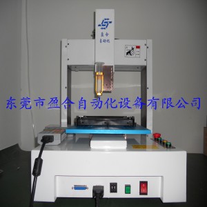 汽車(chē)零件點(diǎn)膠機(jī)